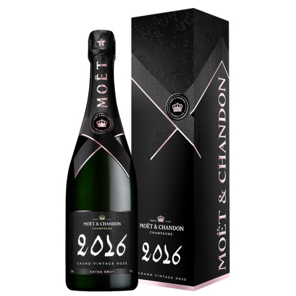 Moët & Chandon Grand Vintage Rosé 2016 in gift box